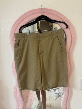 Under Armour Men's Olive/Tan Flat-Front Performance Shorts